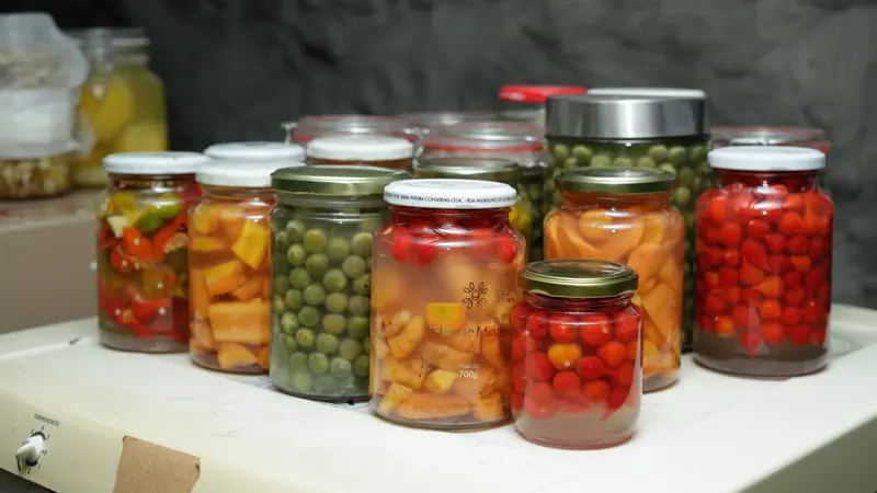 Fermenting Vegetables at Home with Easy Beginner Recipes